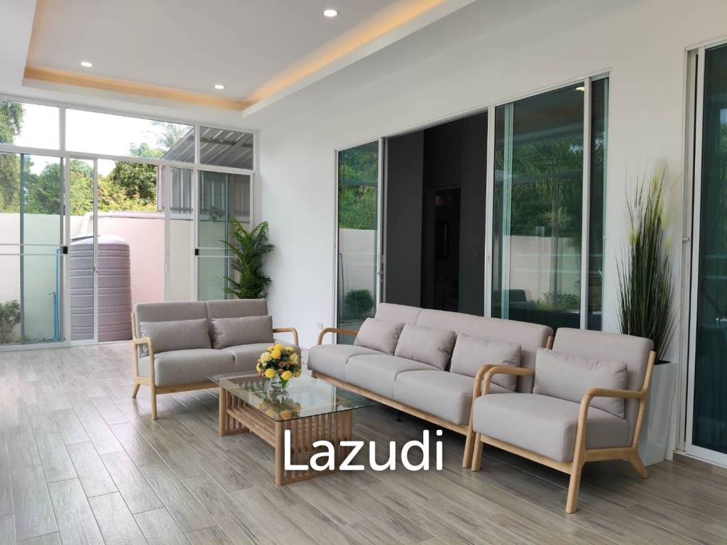 380 ตร.ม 3 เตียง 3 อาบน้ำ วิลล่า For ขาย