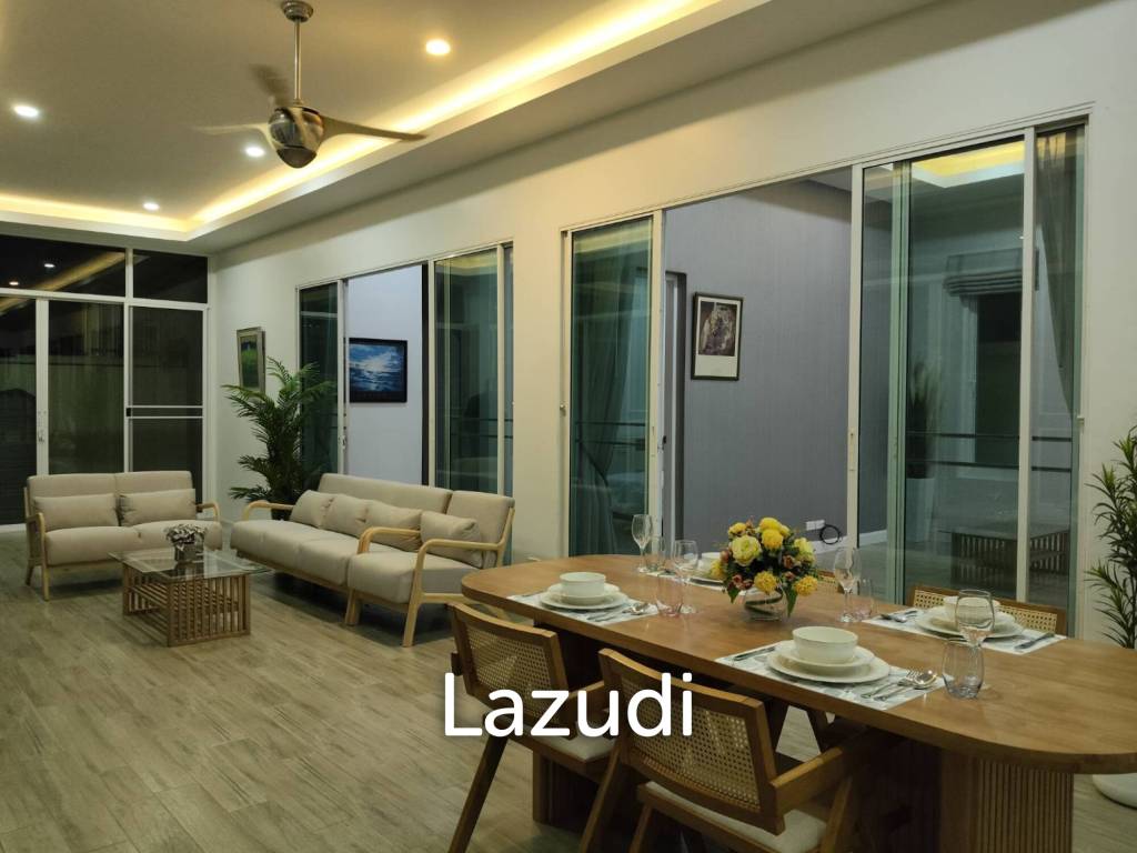 380 ตร.ม 3 เตียง 3 อาบน้ำ วิลล่า For ขาย