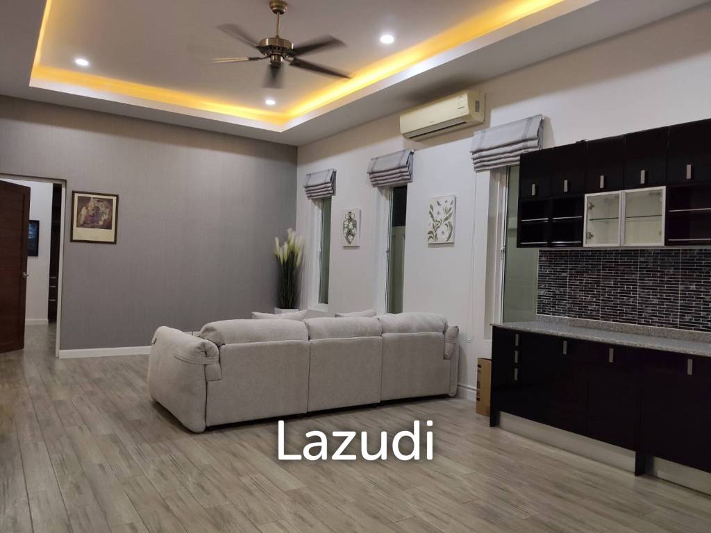 380 ตร.ม 3 เตียง 3 อาบน้ำ วิลล่า For ขาย