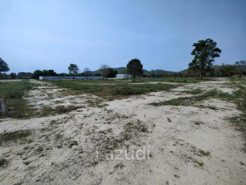 ขายที่ดิน 1-0-65 ไร่ พร้อมวิวภูเขาที่สวยงามในหินเหล็กไฟ หัวหิน