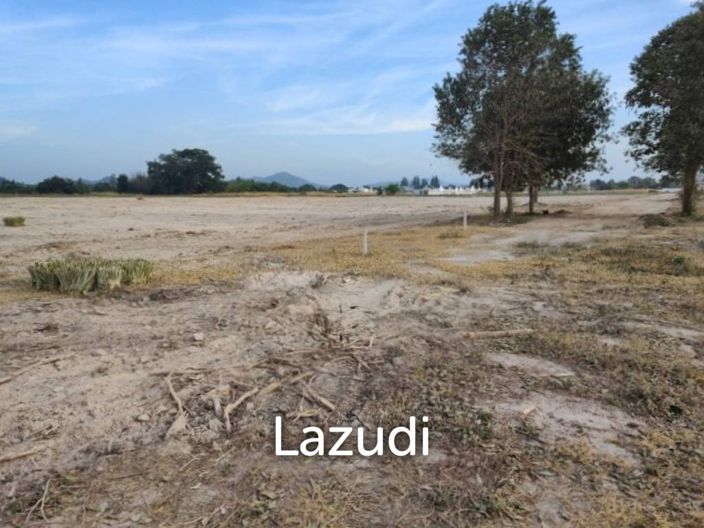 261 SqWa Corner Home Building Plot Located Near Black Mountain Golf - For Sale