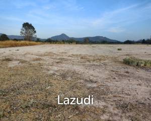 261 SqWa Corner Home Building Plot Located Near Black Mountain Golf - For Sale