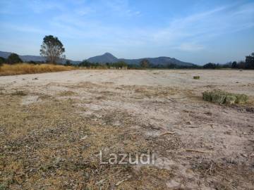 261 SqWa Corner Home Building Plot Located Near Black Mountain Golf - For Sale