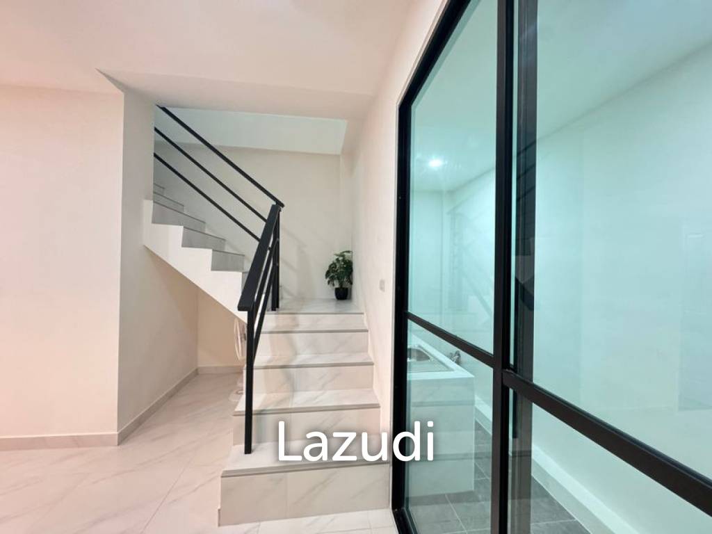 2 Bed 3 Bath 92 SQ.M Grand Town Home 2