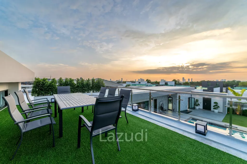 6 Beds 8 Baths 866 SQ.M. Siam Royal View Pattaya