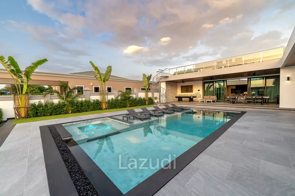 6 Beds 8 Baths 866 SQ.M. Siam Royal View Pattaya