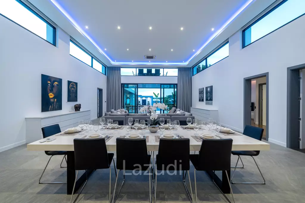 6 Beds 8 Baths 866 SQ.M. Siam Royal View Pattaya