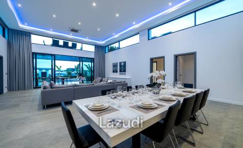 6 Beds 8 Baths 866 SQ.M. Siam Royal View Pattaya