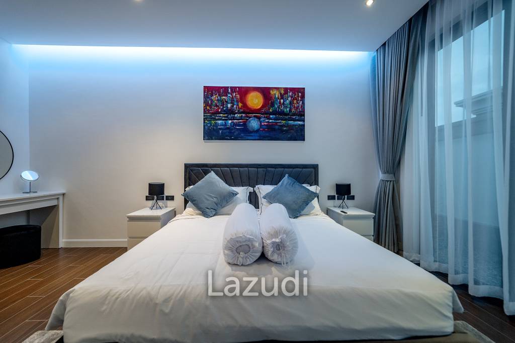 6 Beds 8 Baths 866 SQ.M. Siam Royal View Pattaya
