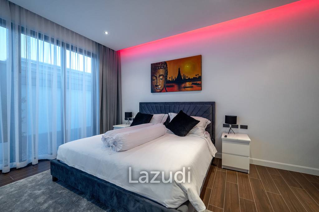 6 Beds 8 Baths 866 SQ.M. Siam Royal View Pattaya
