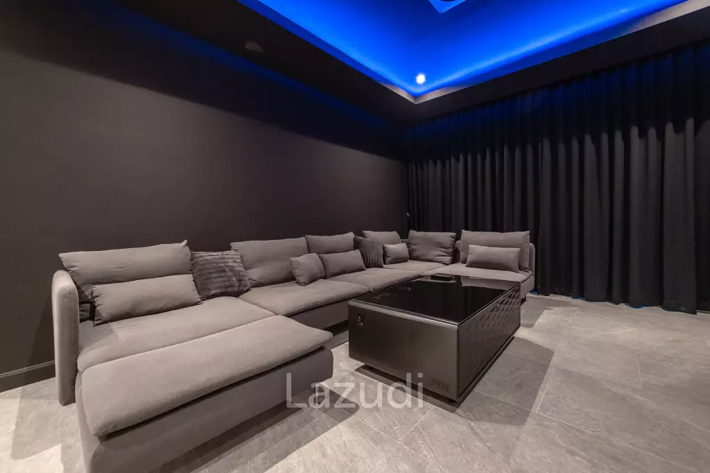 6 Beds 8 Baths 866 SQ.M. Siam Royal View Pattaya