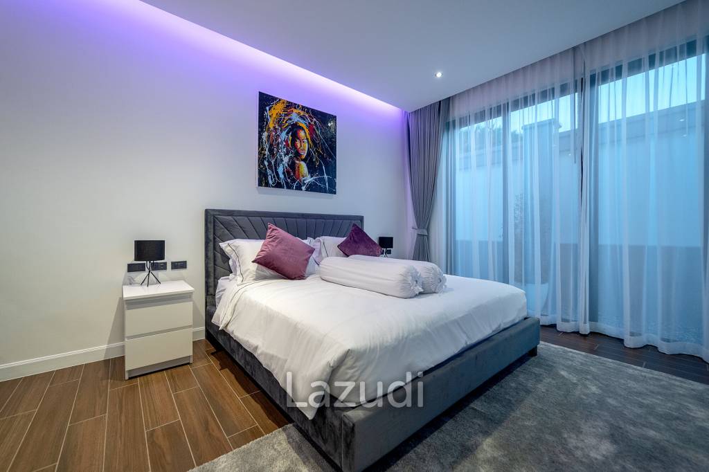 6 Beds 8 Baths 866 SQ.M. Siam Royal View Pattaya