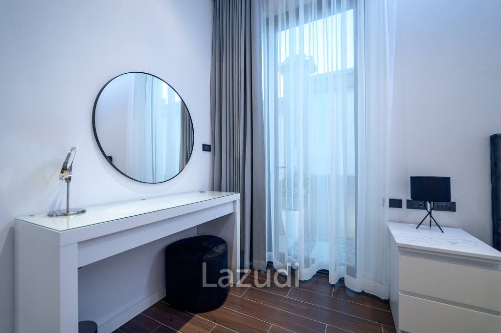 6 Beds 8 Baths 866 SQ.M. Siam Royal View Pattaya