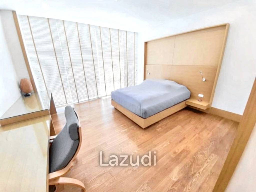 4 Bed 5 Bath 376 SQ.M Fullerton Sukhumvit