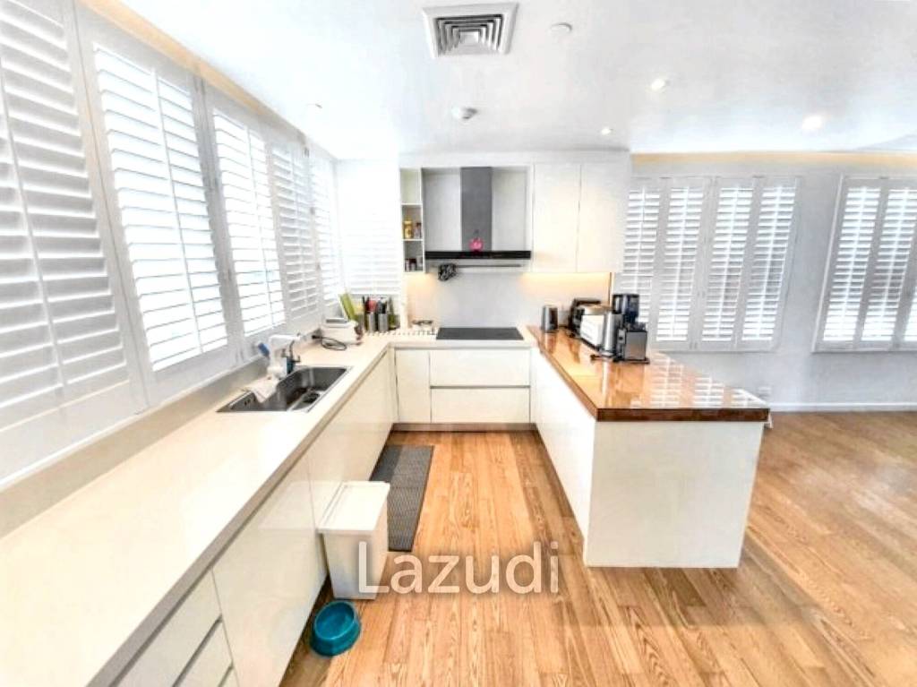 4 Bed 5 Bath 376 SQ.M Fullerton Sukhumvit