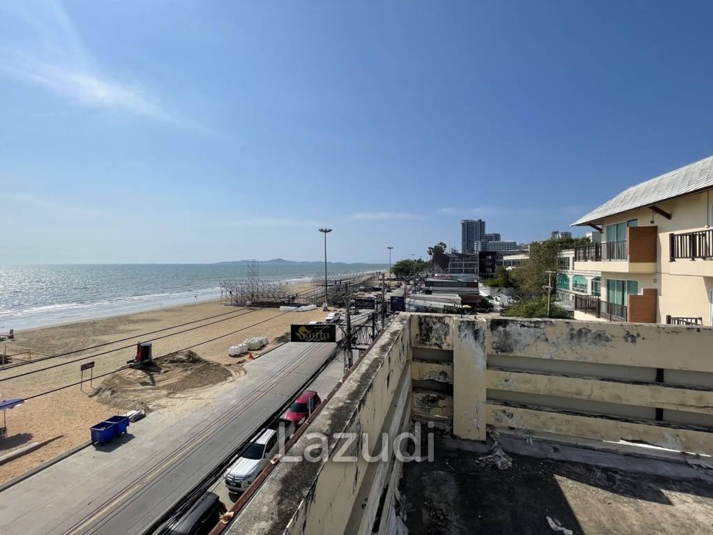 3 Story Building in Jomtien Beach