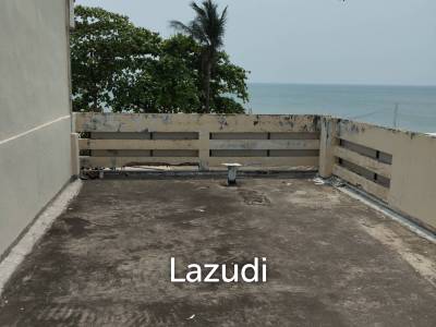3 Story Building in Jomtien Beach