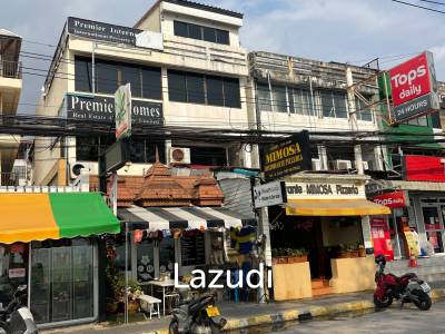 3 Story Building in Jomtien Beach