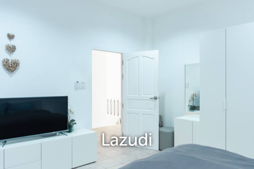 2 Storey 5 Bed Pool Villa near the beach