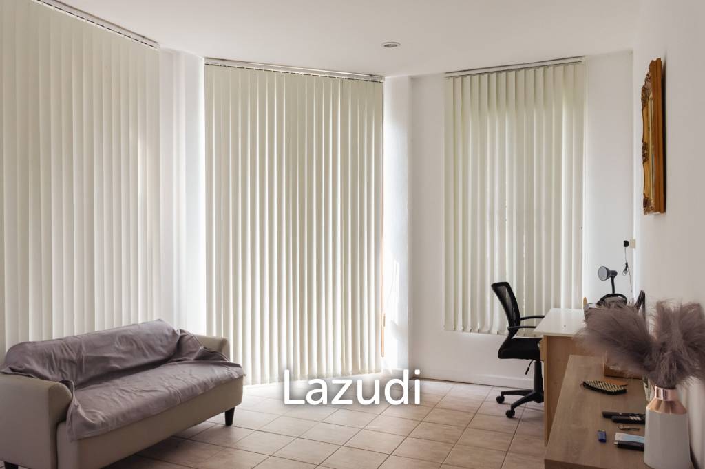 2 Storey 5 Bed Pool Villa near the beach