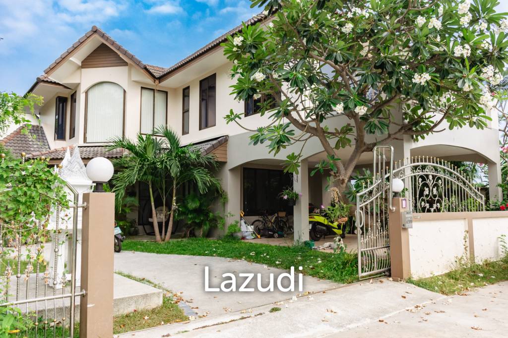 2 Storey 5 Bed Pool Villa near the beach