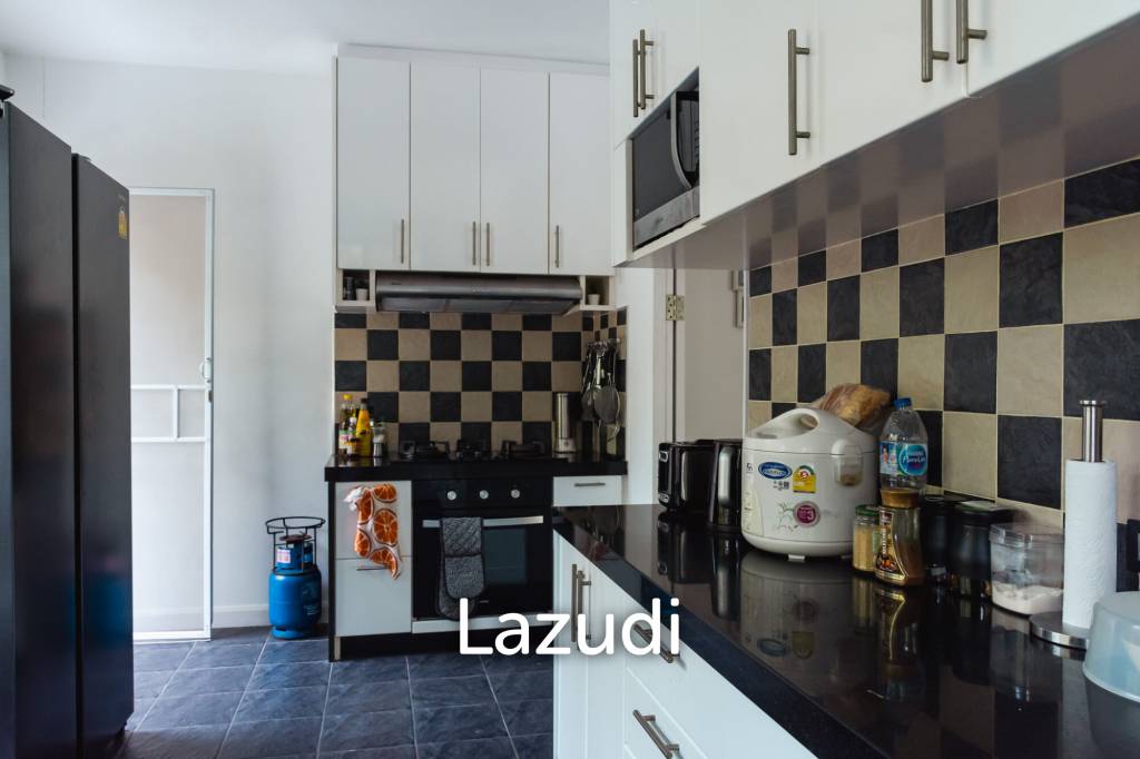 2 Storey 5 Bed Pool Villa near the beach