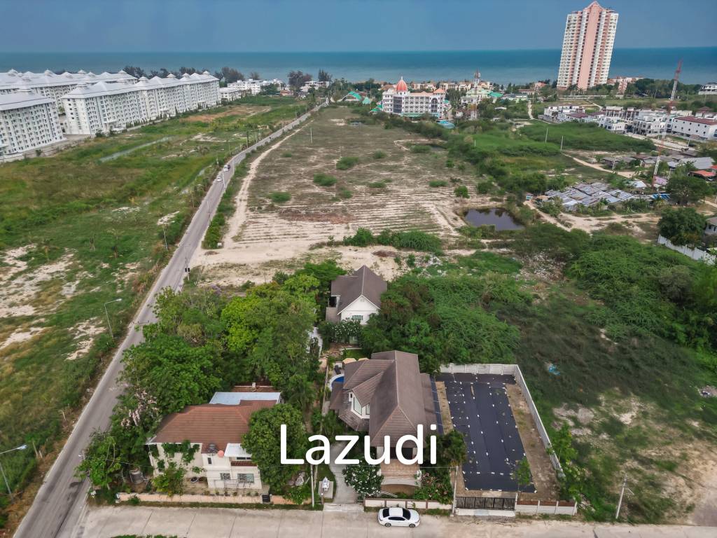 2 Storey 5 Bed Pool Villa near the beach