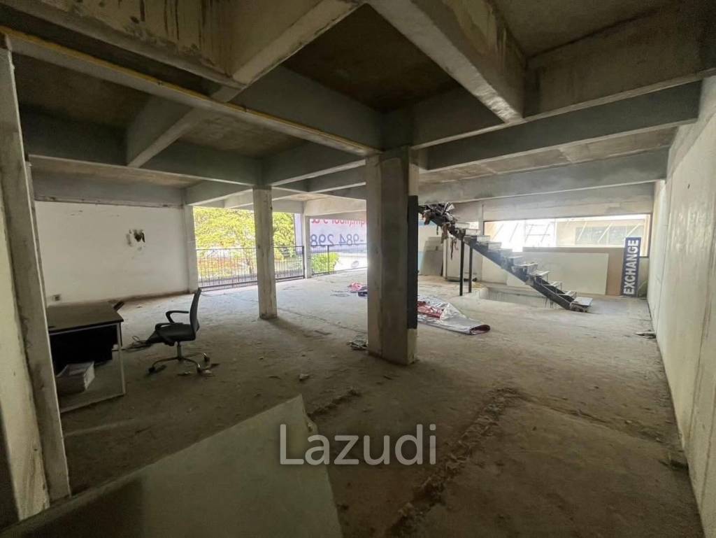 🔥 Rooftop Space for Rent in Nana – Ideal for Restaurant or Bar (230 SQM) 🔥
