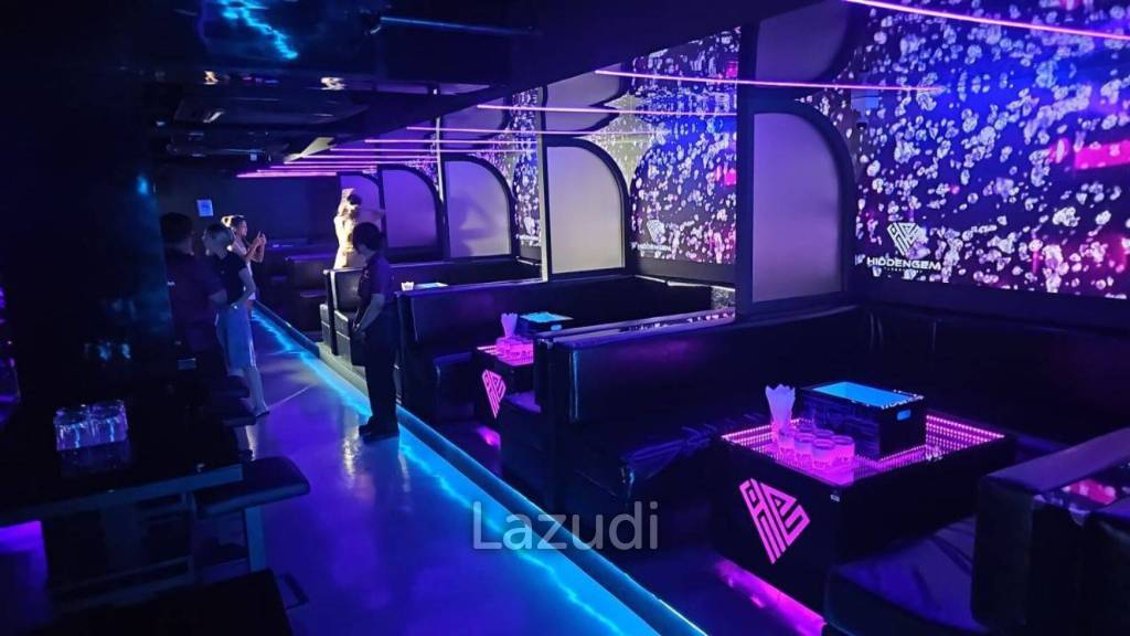 Prime 350SQM Thong Lo 10 Fully Furnished Nightclub Ready to Move in !! - Key Money 4.5M