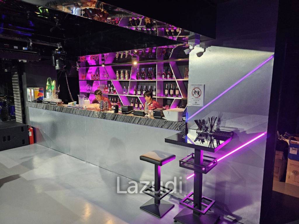 Prime 350SQM Thong Lo 10 Fully Furnished Nightclub Ready to Move in !! - Key Money 4.5M