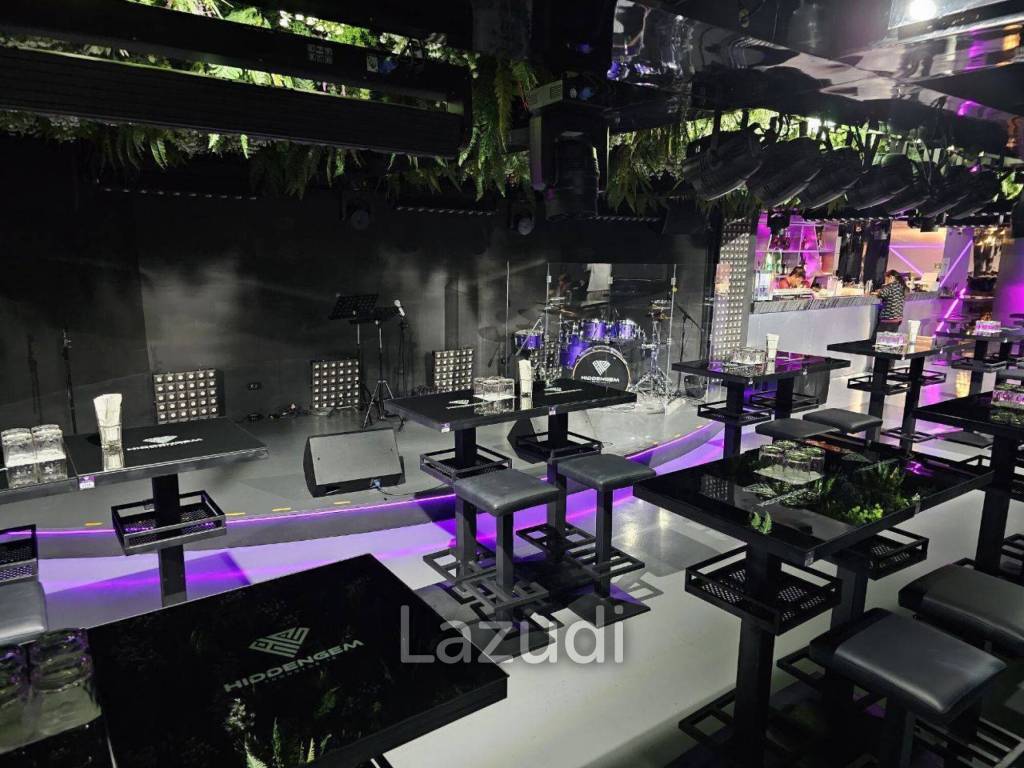 Prime 350SQM Thong Lo 10 Fully Furnished Nightclub Ready to Move in !! - Key Money 4.5M