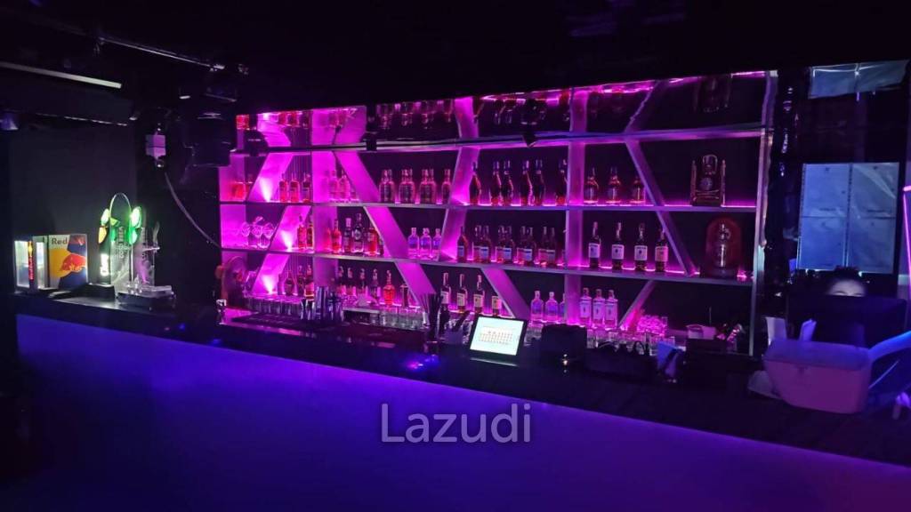 Prime 350SQM Thong Lo 10 Fully Furnished Nightclub Ready to Move in !! - Key Money 4.5M