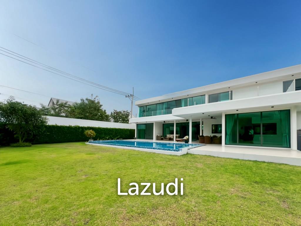 For Sale - Luxury 4 Bedroom Villa with Private Pool in La Lua