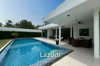 วิลล่า 2 ชั้นสไตล์โมเดิร์นพร้อมสระว่ายน้ำส่วนตัวในโครงการ La Lua Resort ที่หัวหิน