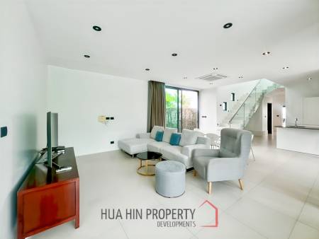 For Sale - Luxury 4 Bedroom Villa with Private Pool in La Lua