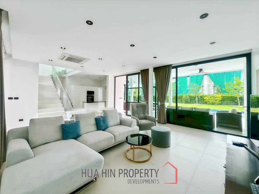 For Sale - Luxury 4 Bedroom Villa with Private Pool in La Lua