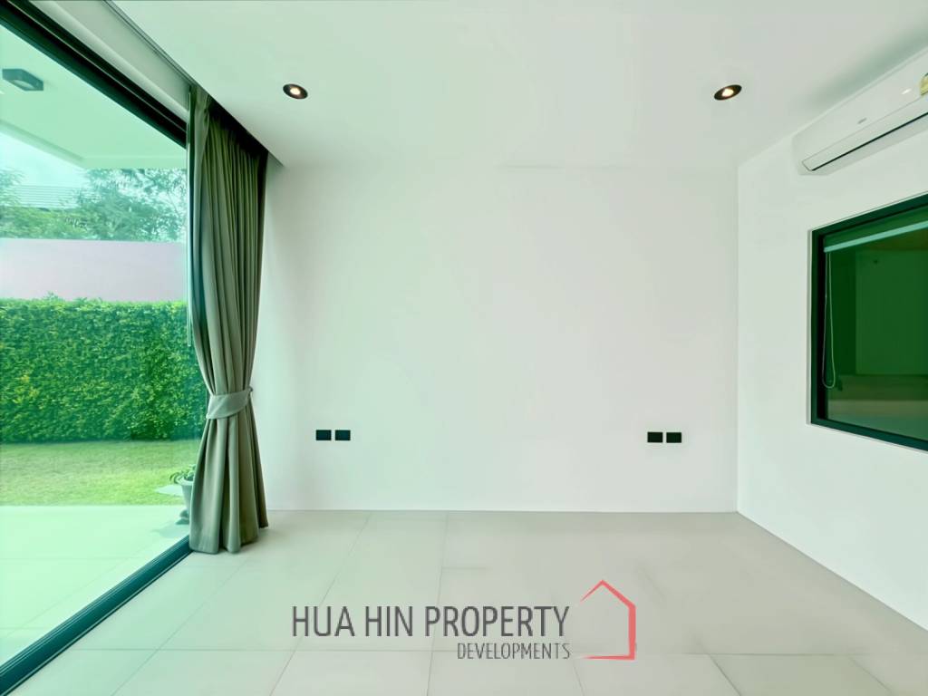For Sale - Luxury 4 Bedroom Villa with Private Pool in La Lua