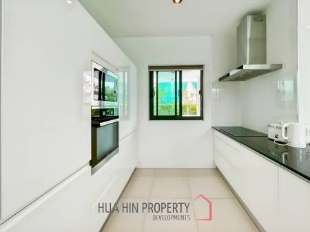 For Sale - Luxury 4 Bedroom Villa with Private Pool in La Lua