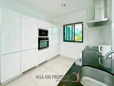 For Sale - Luxury 4 Bedroom Villa with Private Pool in La Lua