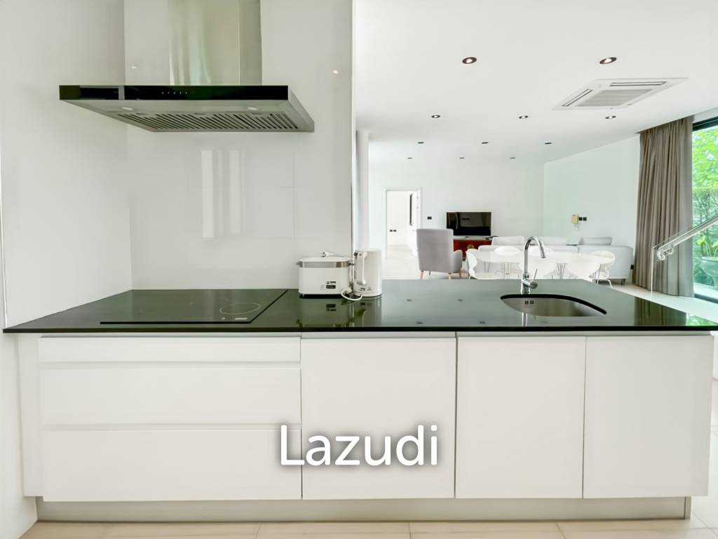 For Sale - Luxury 4 Bedroom Villa with Private Pool in La Lua