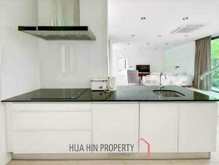 For Sale - Luxury 4 Bedroom Villa with Private Pool in La Lua