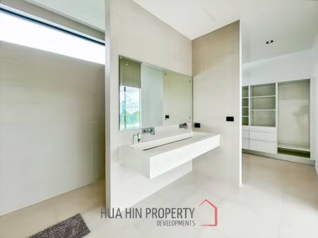 For Sale - Luxury 4 Bedroom Villa with Private Pool in La Lua