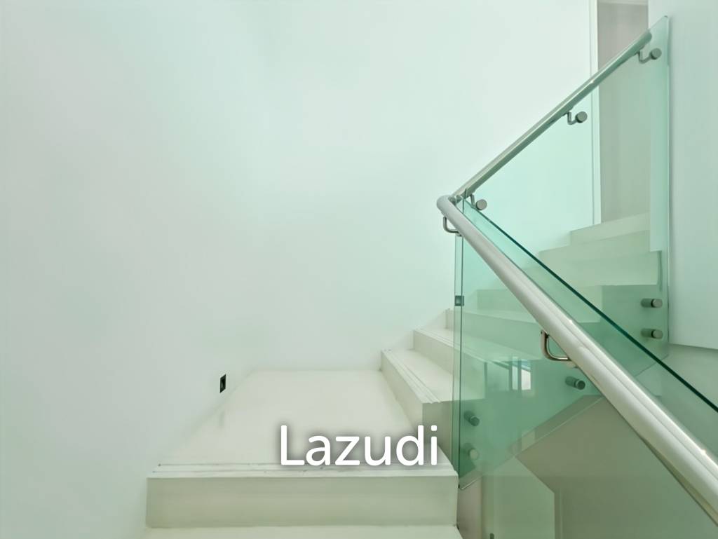 For Sale - Luxury 4 Bedroom Villa with Private Pool in La Lua
