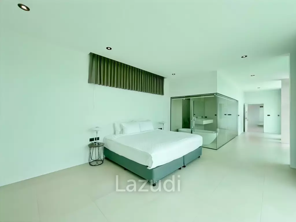 For Sale - Luxury 4 Bedroom Villa with Private Pool in La Lua