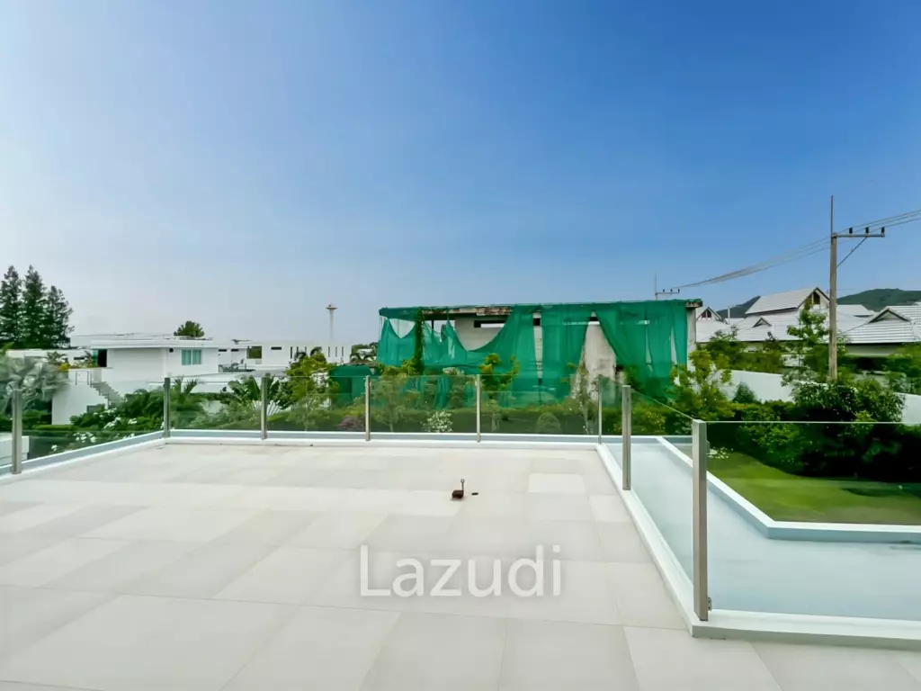 For Sale - Luxury 4 Bedroom Villa with Private Pool in La Lua