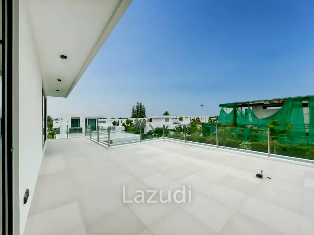 For Sale - Luxury 4 Bedroom Villa with Private Pool in La Lua