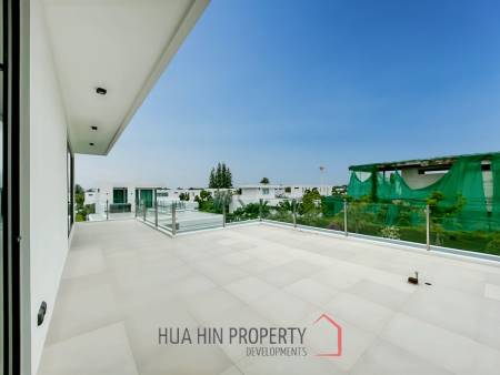 For Sale - Luxury 4 Bedroom Villa with Private Pool in La Lua