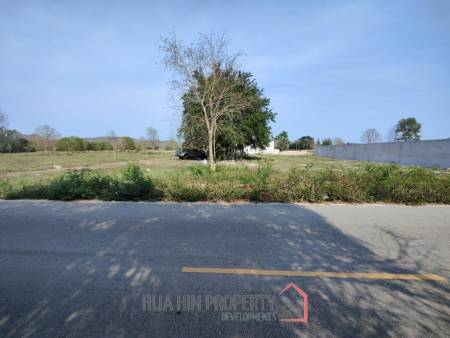 Land with Road Frontage 1 Rai Near Black Mountain Golf - For Sale