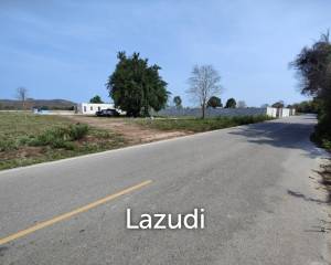 Land with Road Frontage 1 Rai Near Black Mountain Golf - For Sale