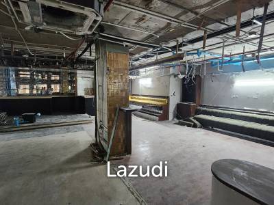 Prime Sukhumvit 24 Retail Space (no restaurant or bars) – 295sqm at High-Traffic Corner